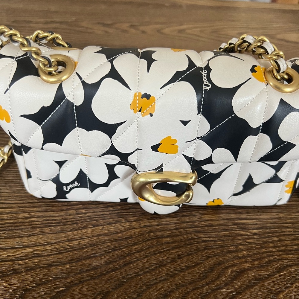 Coach Tabby Shoulder Bag 20 With Quilting And Floral Print -NEW